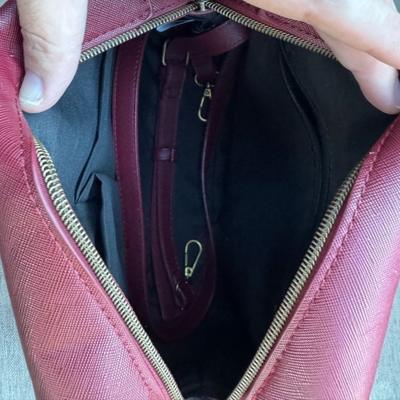 Gryffindor Purse - EUC - Picture 5 of 5